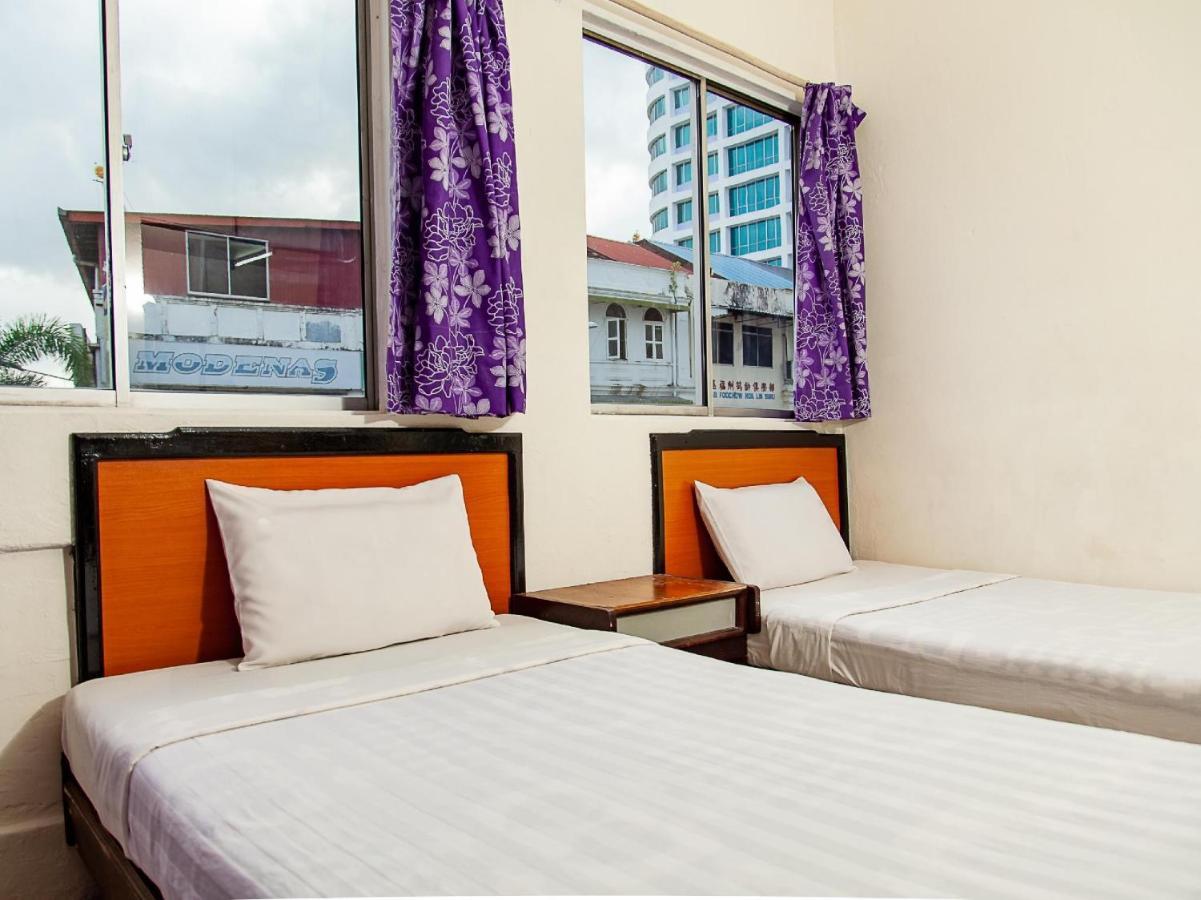 Ban Hin Hotel Sibu Bagian luar foto